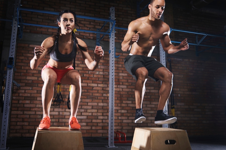 Pilates Body Vs Crossfit Body - Example Woman and Men